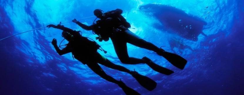 EMPURIABRAVA : DANS LES EAUX