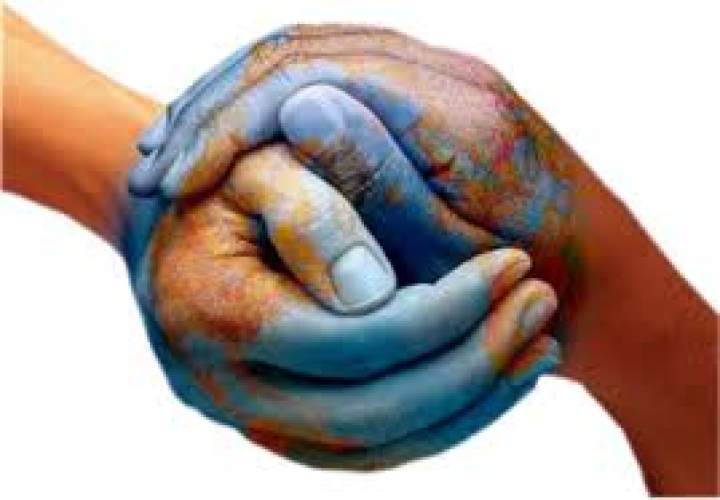 L’Espagne contribue